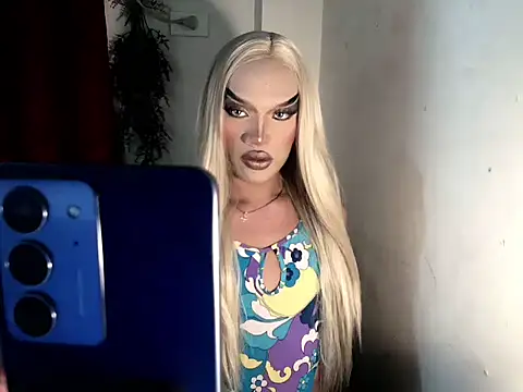 amandareddragon online show from 10-19-25, 11:57