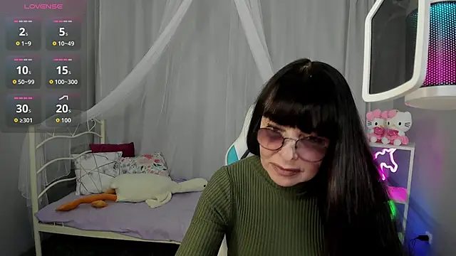 LindaRomero online show from 10-11-25, 08:48