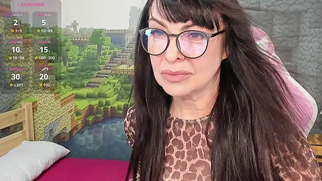 LindaRomero online show from 11-12-25, 10:41