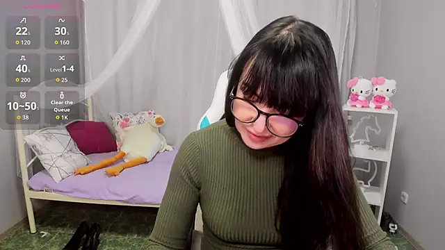 LindaRomero online show from 11-04-25, 09:57