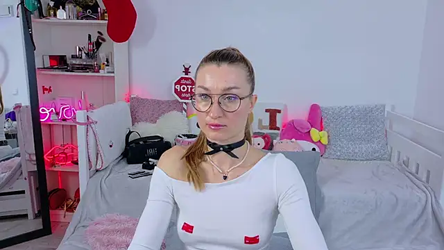 MysticRoxanne online show from 12-02-25, 08:27