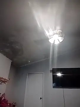 Mochalatte21 online show from 09-28-25, 04:47