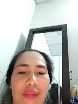 single-mother-indecent- online show from 11-11-25, 10:43