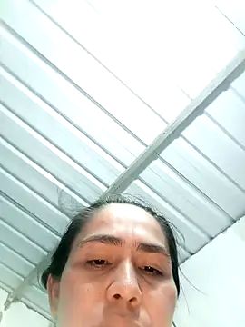 single-mother-indecent- online show from 11-08-25, 11:30