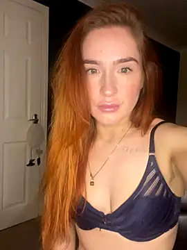 Snapshot of Cherry-L-28 chatting on 10-20-25, 07:36 Cherry-L-28 online show from 10-20-25, 07:36