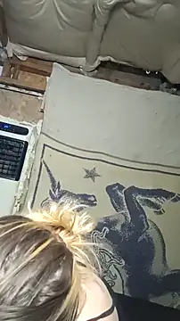 Queen2454 online show from 03-15-26, 07:43