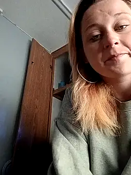 Queen2454 online show from 04-03-26, 03:40