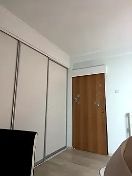 bunnyirisluv online show from 01-09-26, 05:42