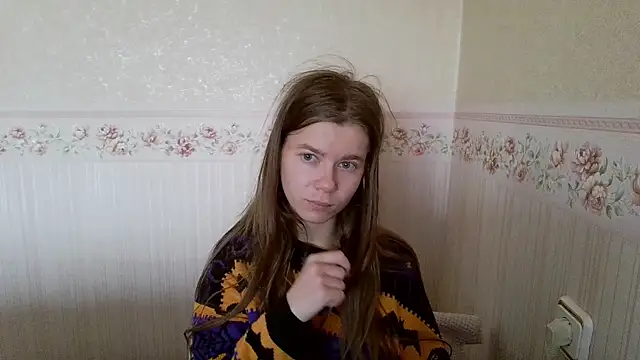 Snapshot of 0nlyLola chatting on 10-18-25, 07:10 0nlyLola online show from 10-18-25, 07:10