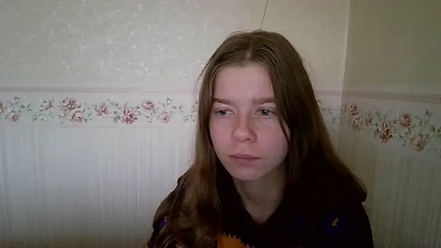 Snapshot of 0nlyLola chatting on 10-24-25, 06:56 0nlyLola online show from 10-24-25, 06:56