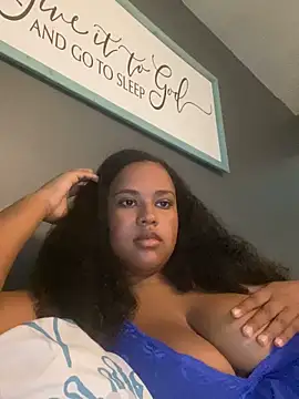 Snapshot of nicolette356 chatting on 10-15-25, 06:05 nicolette356 online show from 10-15-25, 06:05