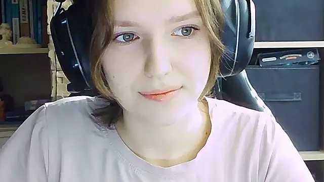 Snapshot of Diana-back chatting on 09-30-25, 06:08 Diana-back online show from 09-30-25, 06:08