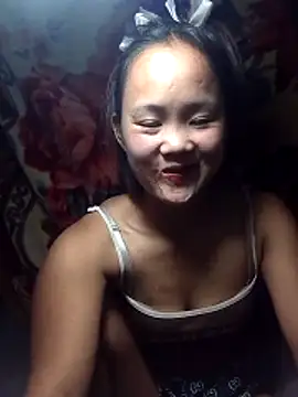 Snapshot of Alice_wo chatting on 10-17-25, 10:33 Alice wo online show from 10-17-25, 10:33