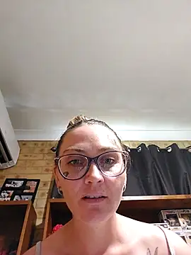 Snapshot of Sinful_Kait_XX chatting on 11-05-25, 05:10 Sinful Kait XX online show from 11-05-25, 05:10