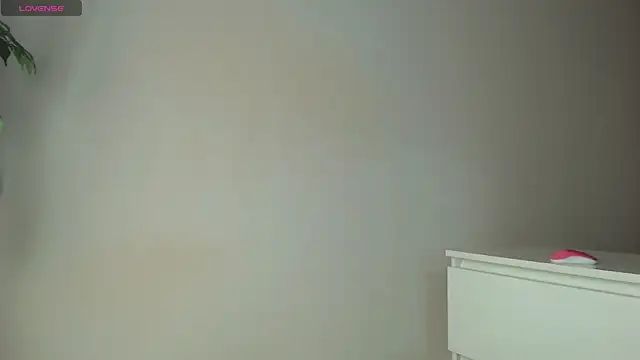 trixietaylor online show from 04-09-26, 08:04