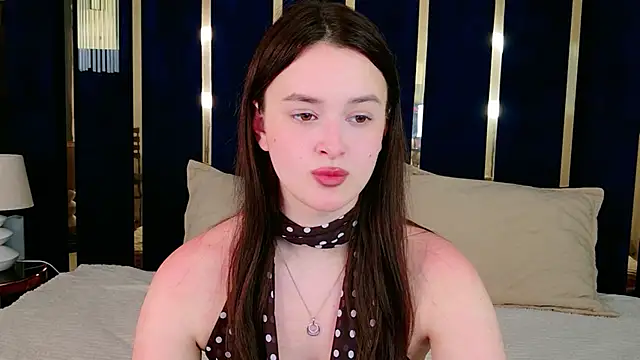 Snapshot of EvaSwen chatting on 07-11-26, 09:15 EvaSwen online show from 07-11-26, 09:15
