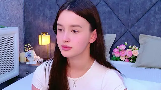 Snapshot of EvaSwen chatting on 07-09-26, 09:25 EvaSwen online show from 07-09-26, 09:25