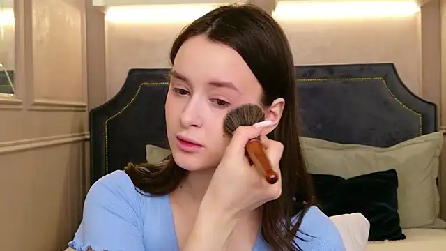 EvaSwen online show from 04-17-26, 04:10