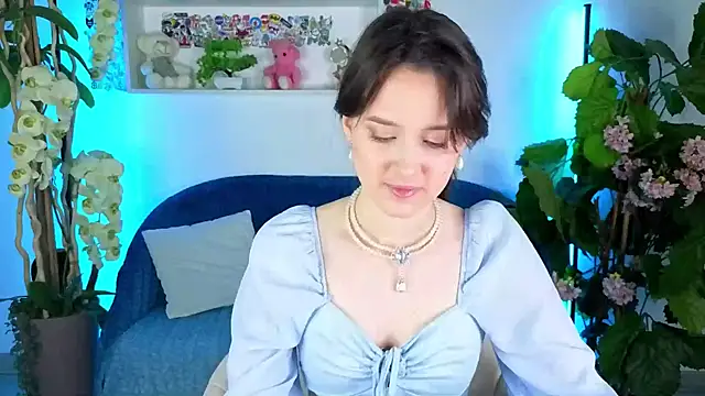 EvaSwen online show from 10-23-25, 09:24