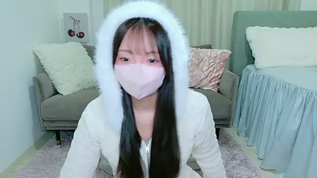 Snapshot of Seira__nn chatting on 11-17-25, 01:15 Seira nn online show from 11-17-25, 01:15