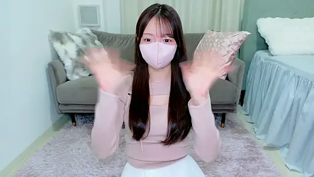 Snapshot of Seira__nn chatting on 11-25-25, 01:11 Seira nn online show from 11-25-25, 01:11