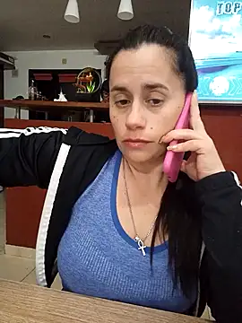 Amarteverdaderamente online show from 11-17-25, 11:53