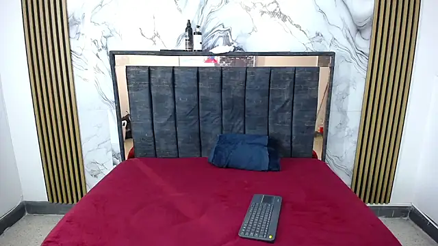 Snapshot of genesis_and_alex chatting on 02-10-26, 09:47 genesis and alex online show from 02-10-26, 09:47