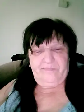 Apeesynka55211 online show from 04-08-26, 04:08