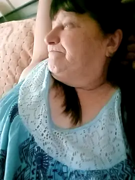 Apeesynka55211 online show from 11-10-25, 09:36