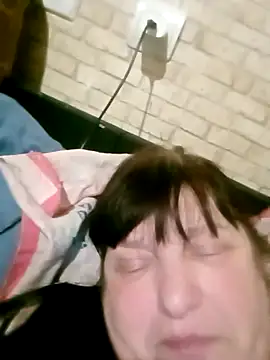 Apeesynka55211 online show from 01-10-26, 08:04