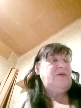 Apeesynka55211 online show from 12-18-25, 07:18