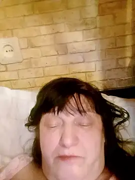 Apeesynka55211 online show from 01-05-26, 08:34