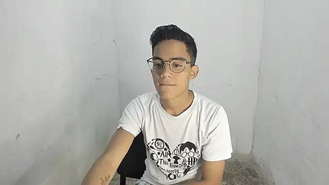 Deivi colins 23 online show from 10-25-25, 02:00