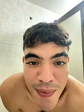 Snapshot of candyhunter chatting on 12-22-25, 09:59 candyhunter online show from 12-22-25, 09:59