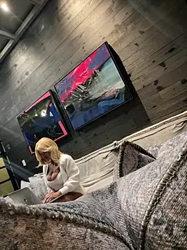 tia   fox online show from 02-21-26, 06:59