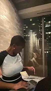 tia   fox online show from 11-12-25, 10:57