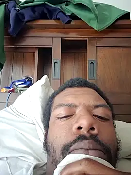 Snapshot of MrBigDickShow chatting on 03-21-26, 04:11 MrBigDickShow online show from 03-21-26, 04:11