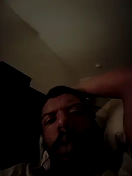 Snapshot of MrBigDickShow chatting on 03-11-26, 01:32 MrBigDickShow online show from 03-11-26, 01:32