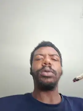 Snapshot of MrBigDickShow chatting on 09-30-25, 01:39 MrBigDickShow online show from 09-30-25, 01:39