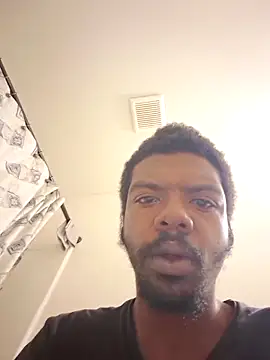 Snapshot of MrBigDickShow chatting on 10-11-25, 09:54 MrBigDickShow online show from 10-11-25, 09:54