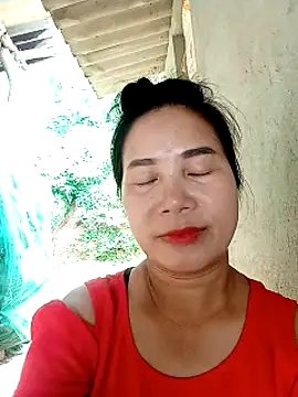 Snapshot of meomeo-baby chatting on 10-12-25, 06:48 meomeo-baby online show from 10-12-25, 06:48