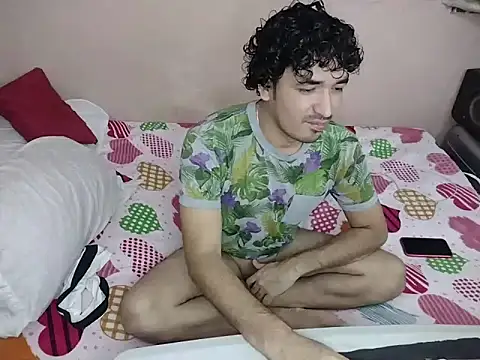 Snapshot of ThiagoDeseo chatting on 10-19-25, 01:52 ThiagoDeseo online show from 10-19-25, 01:52
