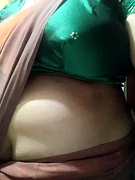 harinisree online show from 11-15-25, 01:04