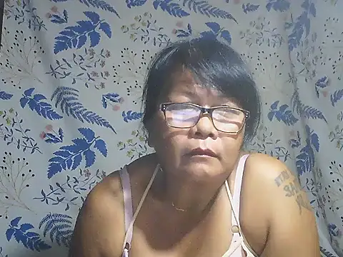 Snapshot of joy_cute chatting on 09-30-25, 12:44 joy cute online show from 09-30-25, 12:44