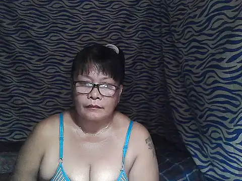 Snapshot of joy_cute chatting on 12-16-25, 11:20 joy cute online show from 12-16-25, 11:20