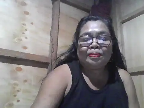 Snapshot of cris_tita chatting on 05-24-26, 12:27 cris tita online show from 05-24-26, 12:27