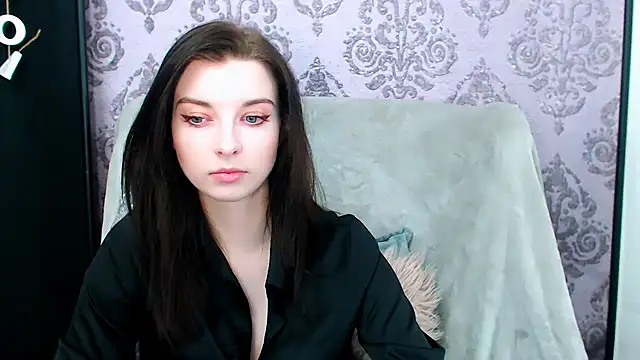 DominantLuna online show from 02-02-26, 08:19