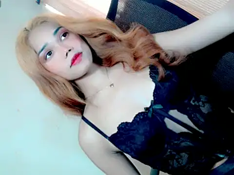 Snapshot of Amazing_grace chatting on 10-19-25, 10:56 Amazing grace online show from 10-19-25, 10:56
