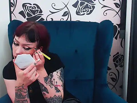 ViviaDark online show from 10-27-25, 03:24