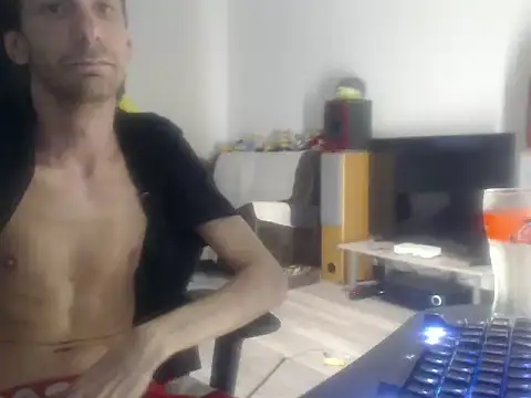 LoyalDoggie online show from 06-05-26, 06:52